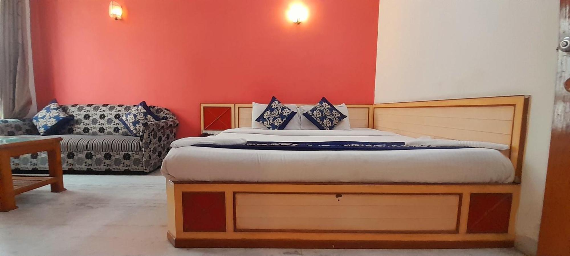 Hotel Indore Palace - Feel At Home Shirdi Dış mekan fotoğraf