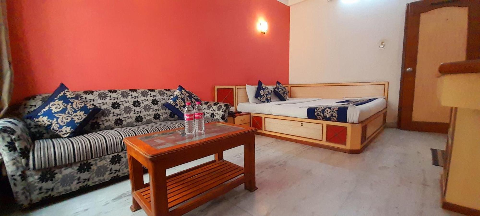 Hotel Indore Palace - Feel At Home Shirdi Dış mekan fotoğraf
