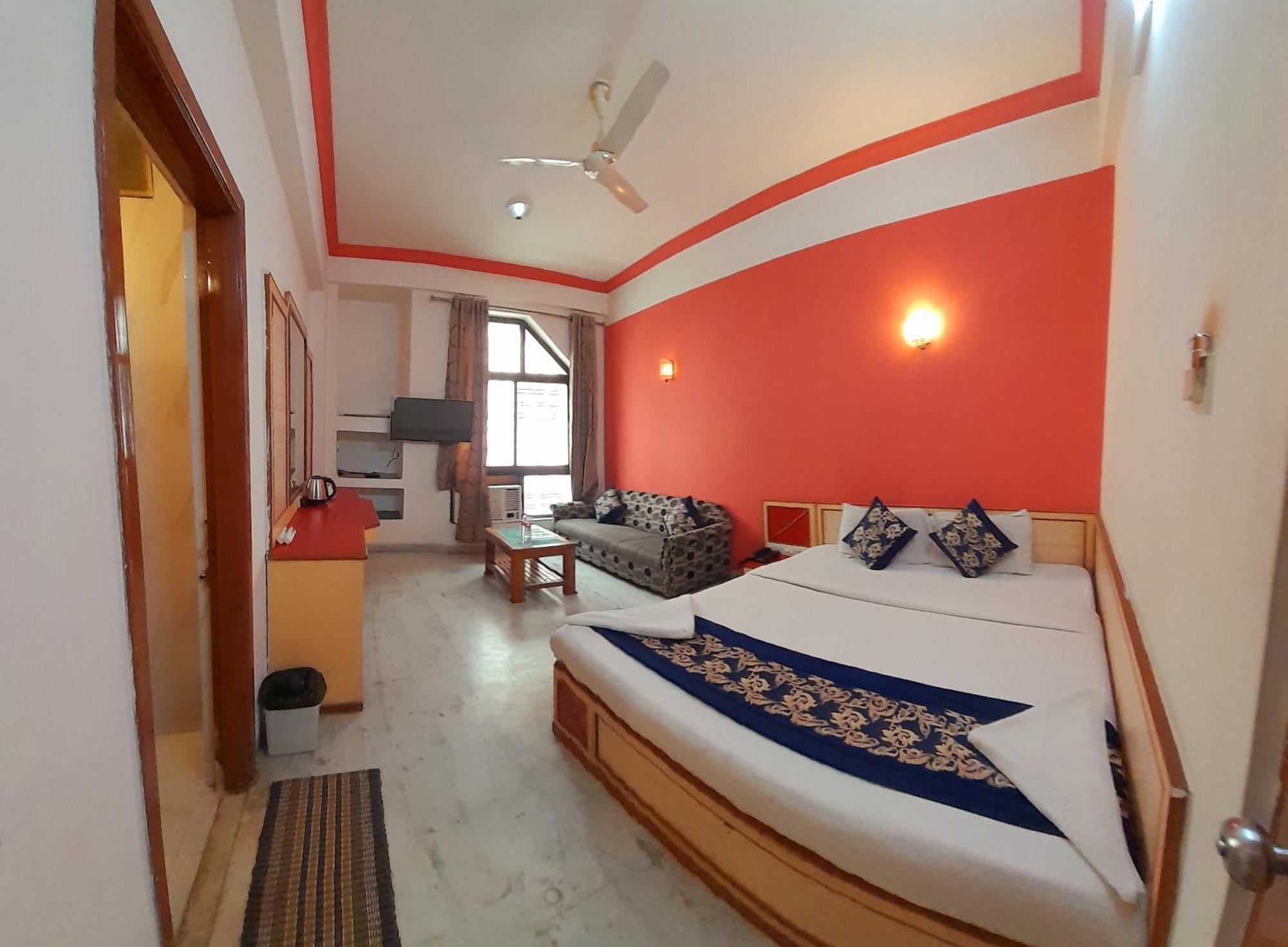 Hotel Indore Palace - Feel At Home Shirdi Dış mekan fotoğraf