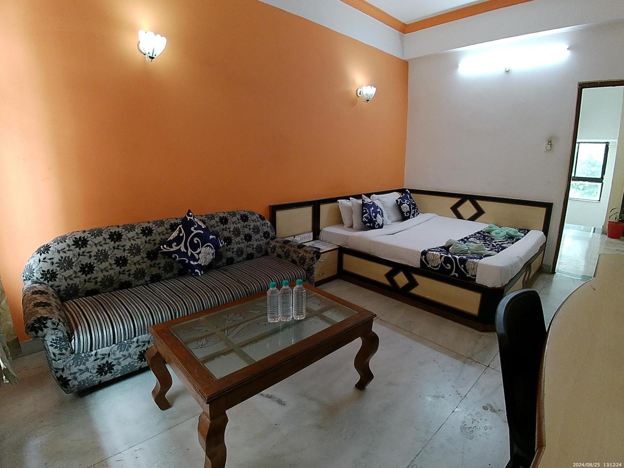 Hotel Indore Palace - Feel At Home Shirdi Dış mekan fotoğraf