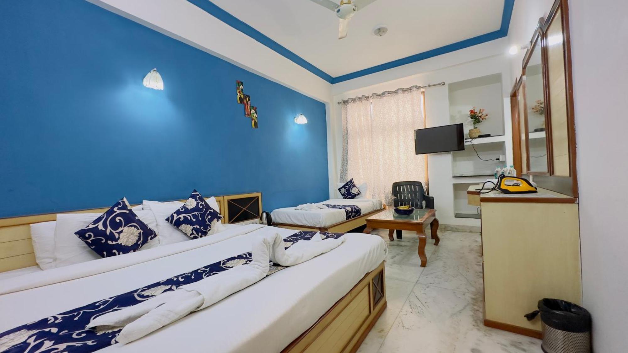 Hotel Indore Palace - Feel At Home Shirdi Dış mekan fotoğraf