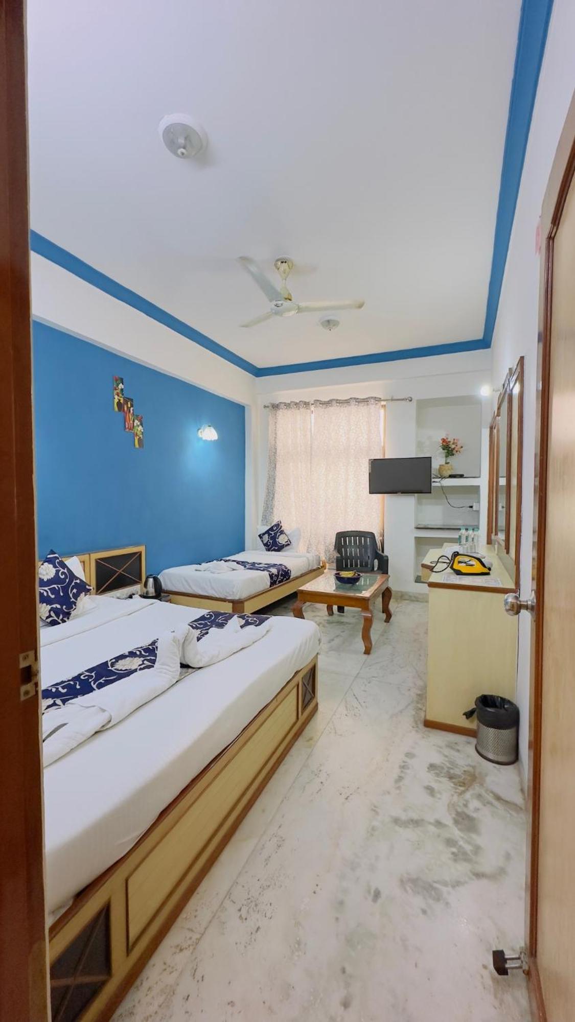 Hotel Indore Palace - Feel At Home Shirdi Dış mekan fotoğraf